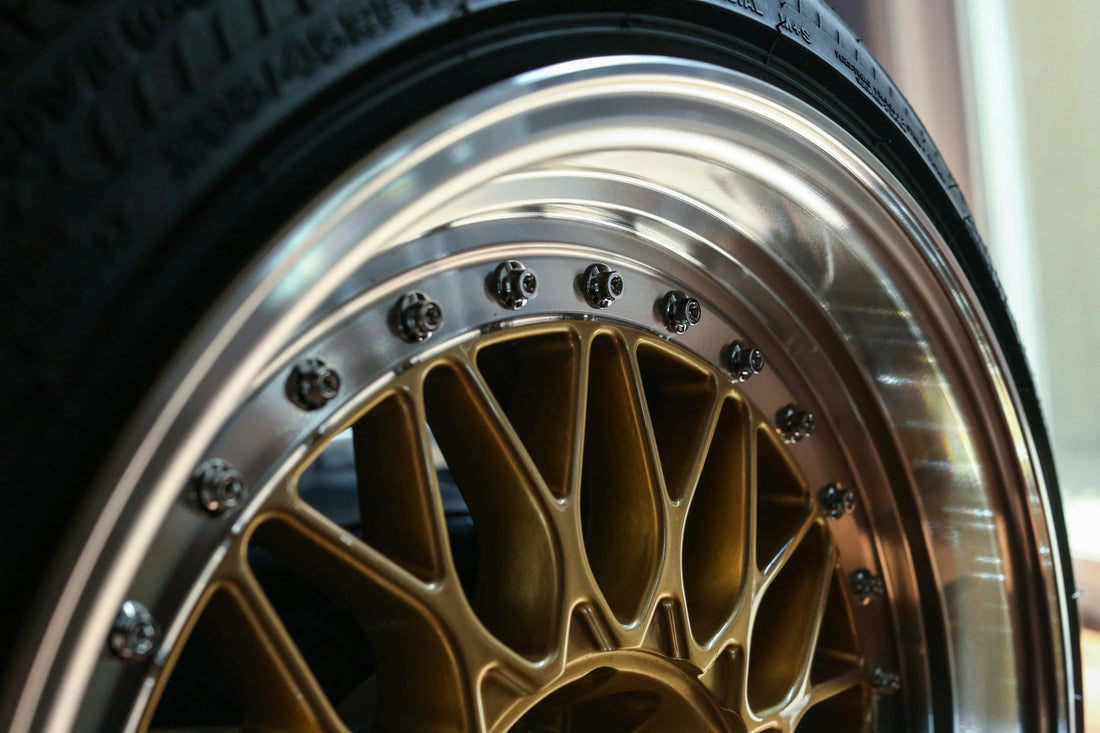 How to Use Tire Dressing for the Perfect High Gloss Tire Shine